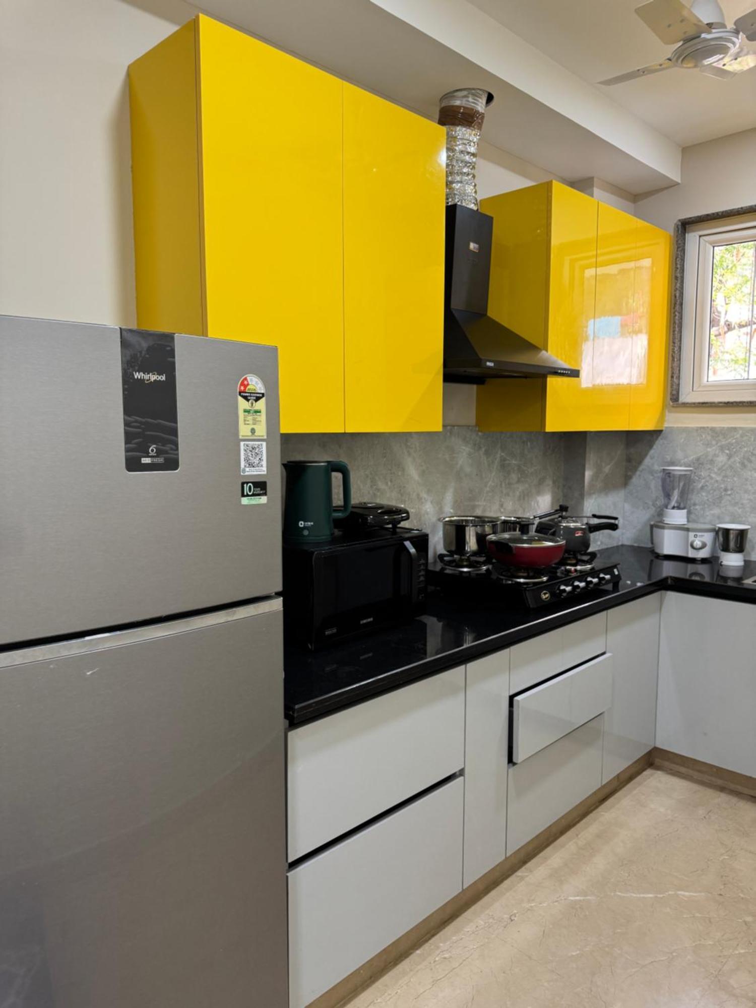 Apartment Divine India Service 3bhk,j-267 New Delhi